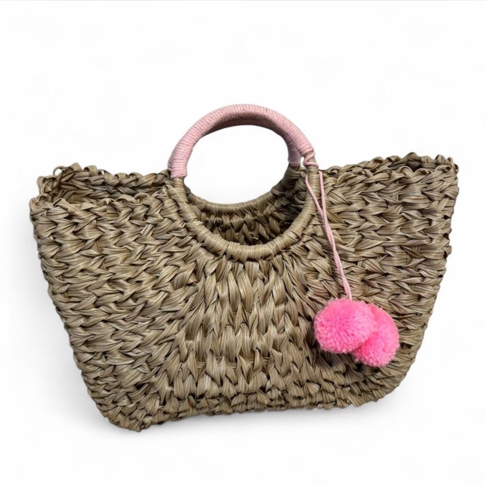 Large Straw‎ beach bag with Pink PomPom Detail